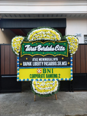Papan Bunga Duka di Tidar Selatan